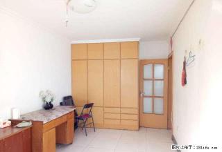 皇冠南区住人3楼，中装，家具家电齐全，3室超底价出租 - 威海28生活网 weihai.28life.com