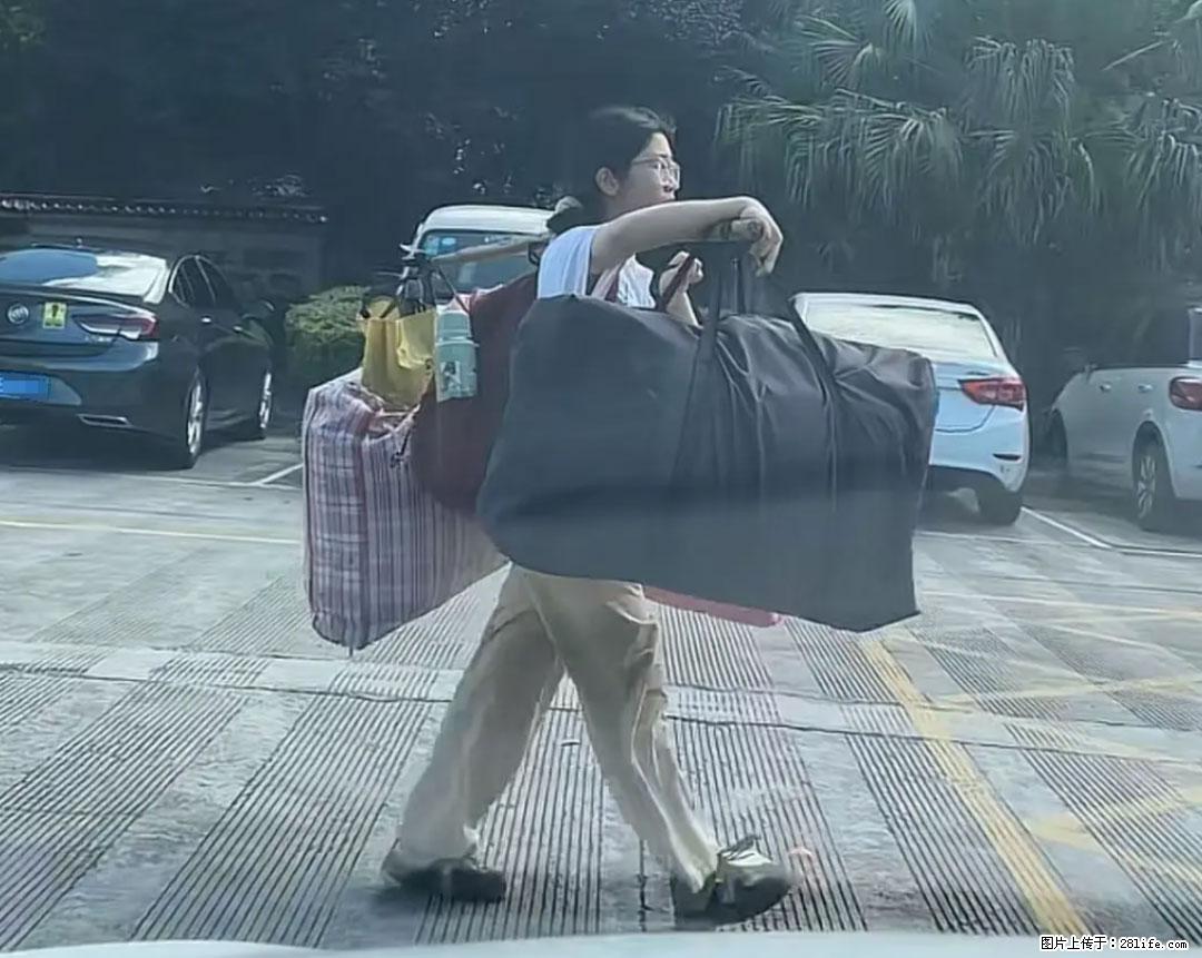 全网追的“扁担女孩”,找了一份暑假工,时薪12元 - 威海生活资讯 - 威海28生活网 weihai.28life.com